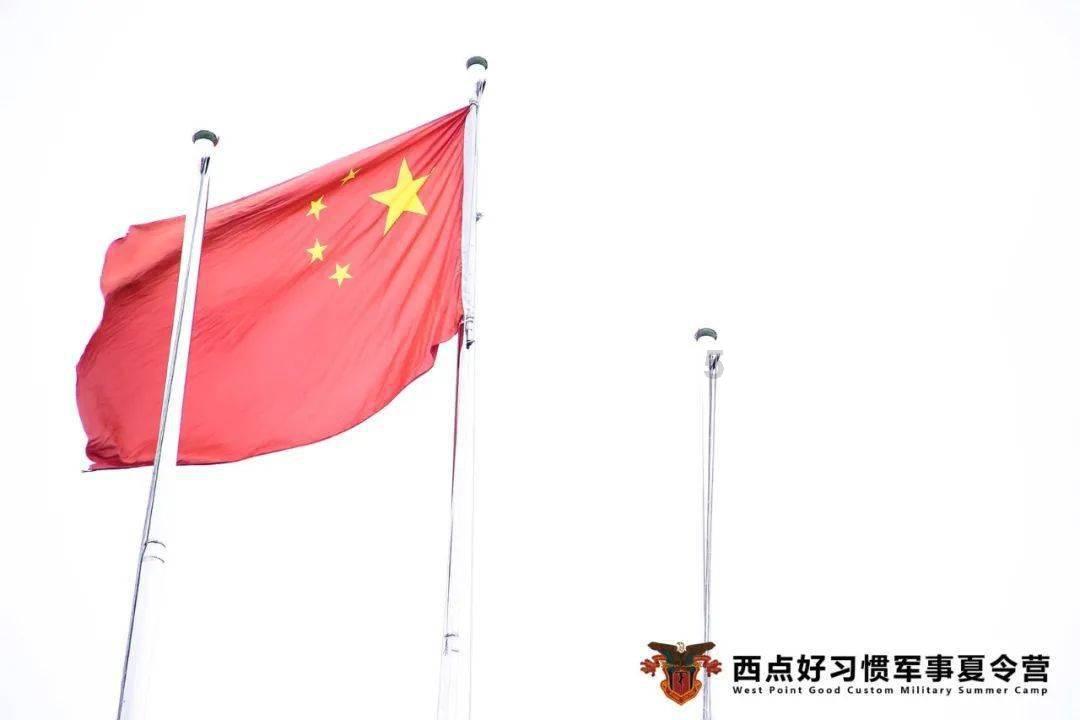 劳荣枝在KTV玩耍真实影像，和他人把酒言欢，但总感觉心事重重